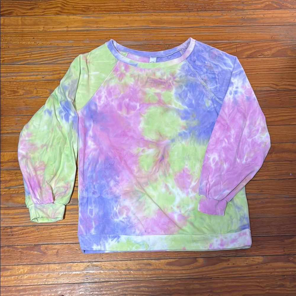 Tie-Dye Long Sleeve Shirt